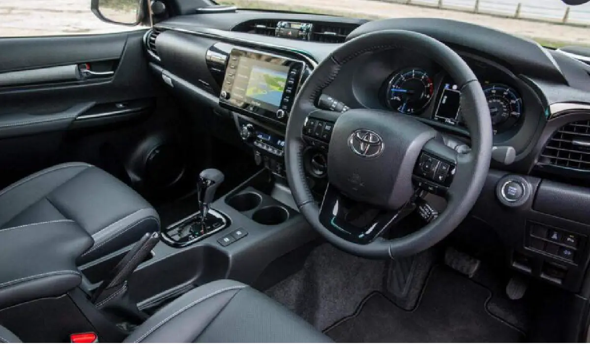 Toyota - Hilux High AT - Pick-up Truck Rentals Near me - Used Pick-up Truck Near me - Exclusive Concierge Club.webp